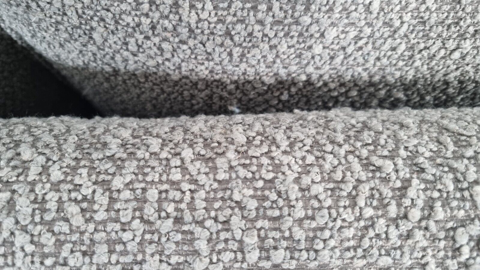 Impeccable Duresta Lansdowne Grande sofa in sumptuous grey chenille fabric - Image 13