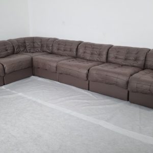 Stunning DeSede DS11 1970 multi configuration modular suite in Brown leather