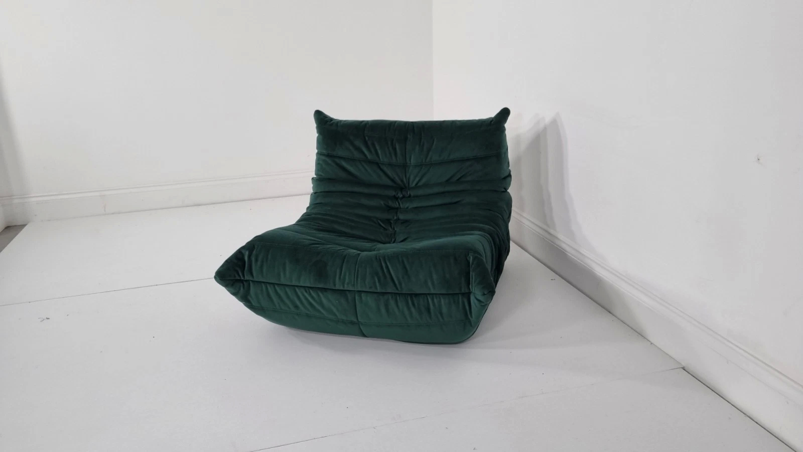 Ligne Roset Togo chair in luxurious deep green velvet immaculate - Image 11