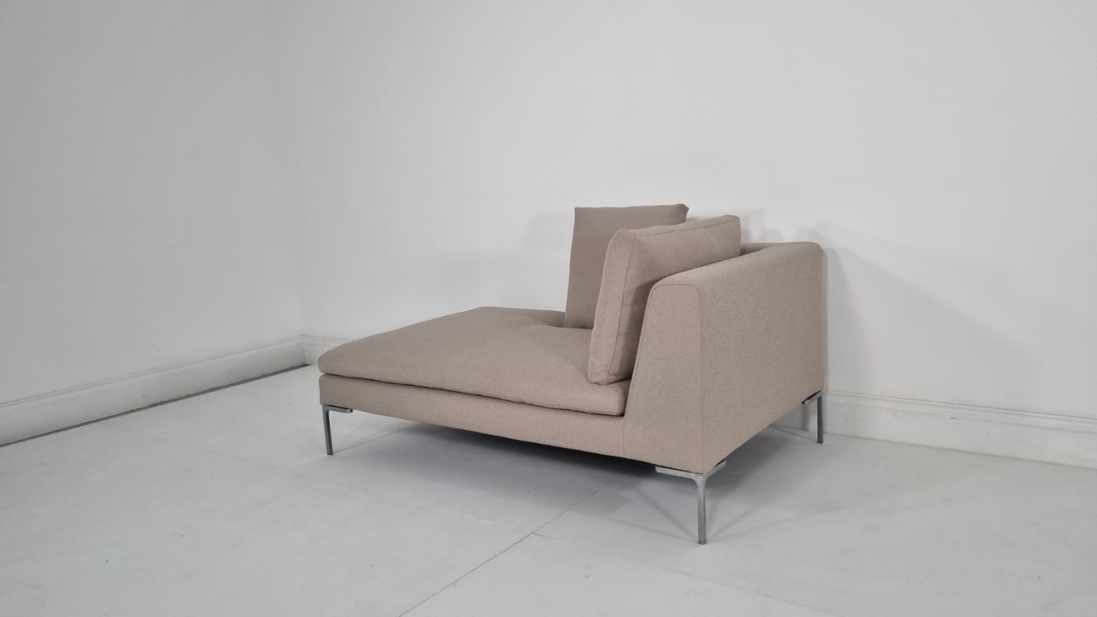 BB Italia Charles chaise in Stone boucle in excellent condition | eBay UK - Image 3