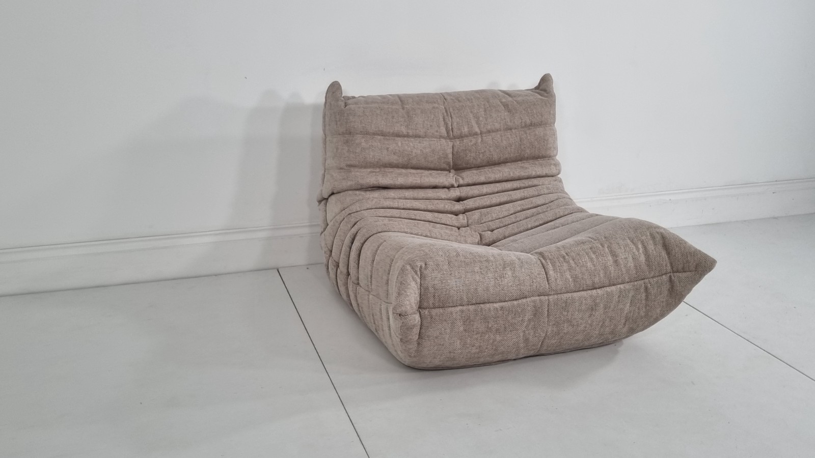 Ligne Roset Togo chair in cream/honey woven fabric in excellent condition | eBay UK - Image 3