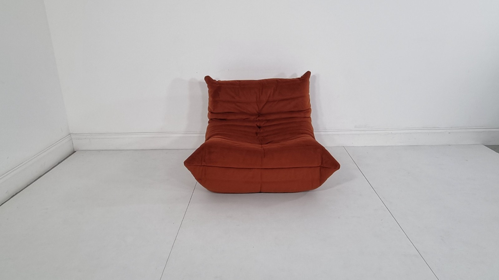 Ligne Roset Togo chair in luxurious russet alcantara immaculate | eBay UK - Image 2
