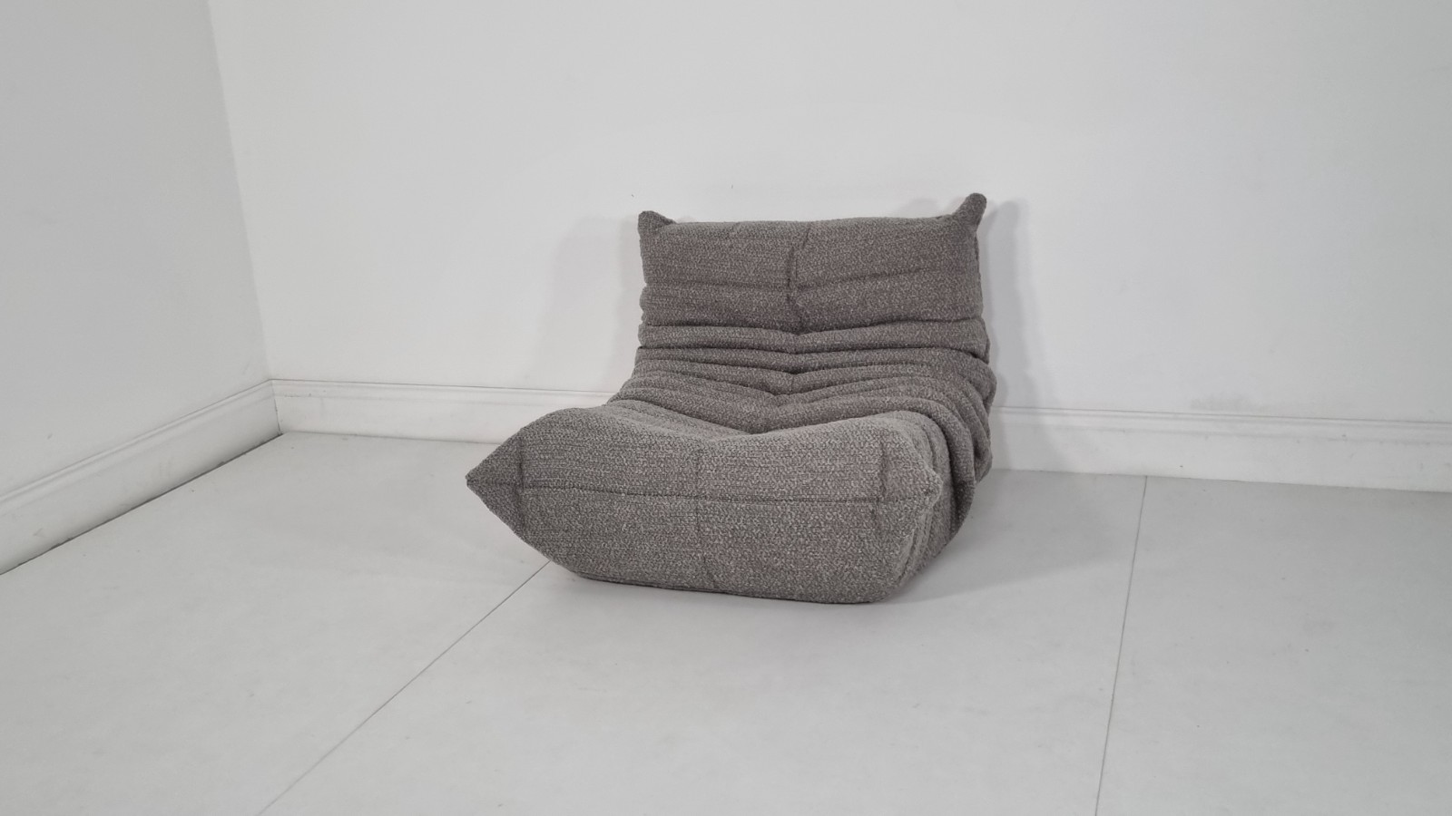 Ligne Roset Togo chair in grey boucle in immaculate condition | eBay UK - Image 4