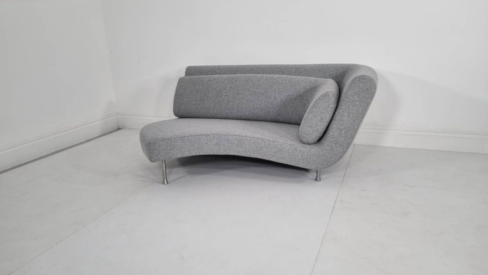 Ligne Roset Yang daybed in mid grey wool in excellent condition (1) | eBay UK - Image 4